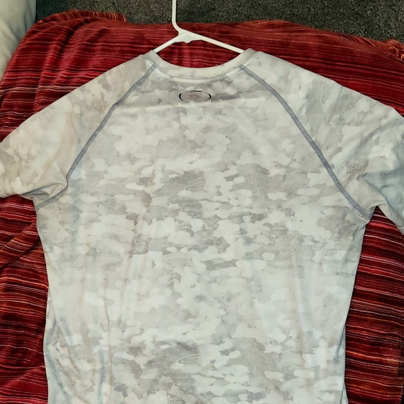 ☆Under Armour Mens T SHIRT - Picture 3 of 3